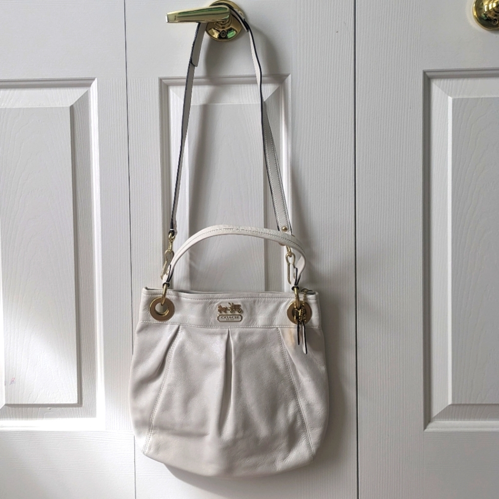 Coach Authentic Madison Cream Leather Logo Hippie Crossbody Shoulder Bag Purse